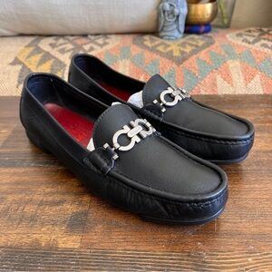 Salvatore Ferragamo SABA Gnacini Ornate Black Leather Driving Loafers  8.5 B